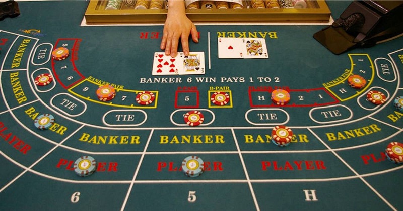 Khám phá tất tần tật về game bài casino trực tuyến Baccarat dành cho tân thủ. Tìm hiểu luật chơi, chiến lược cơ bản và mẹo để thắng lớn.